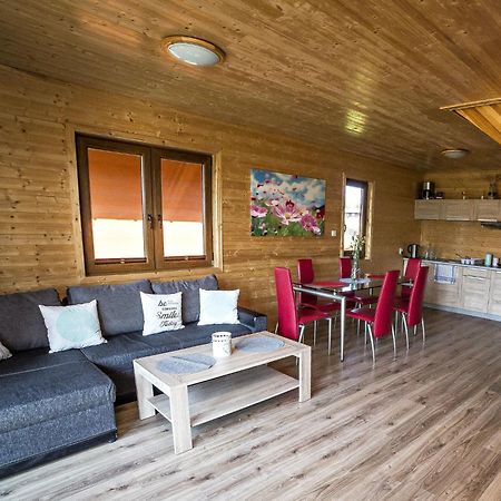 Sea View Holiday Home In Mielno With Balcony Kültér fotó